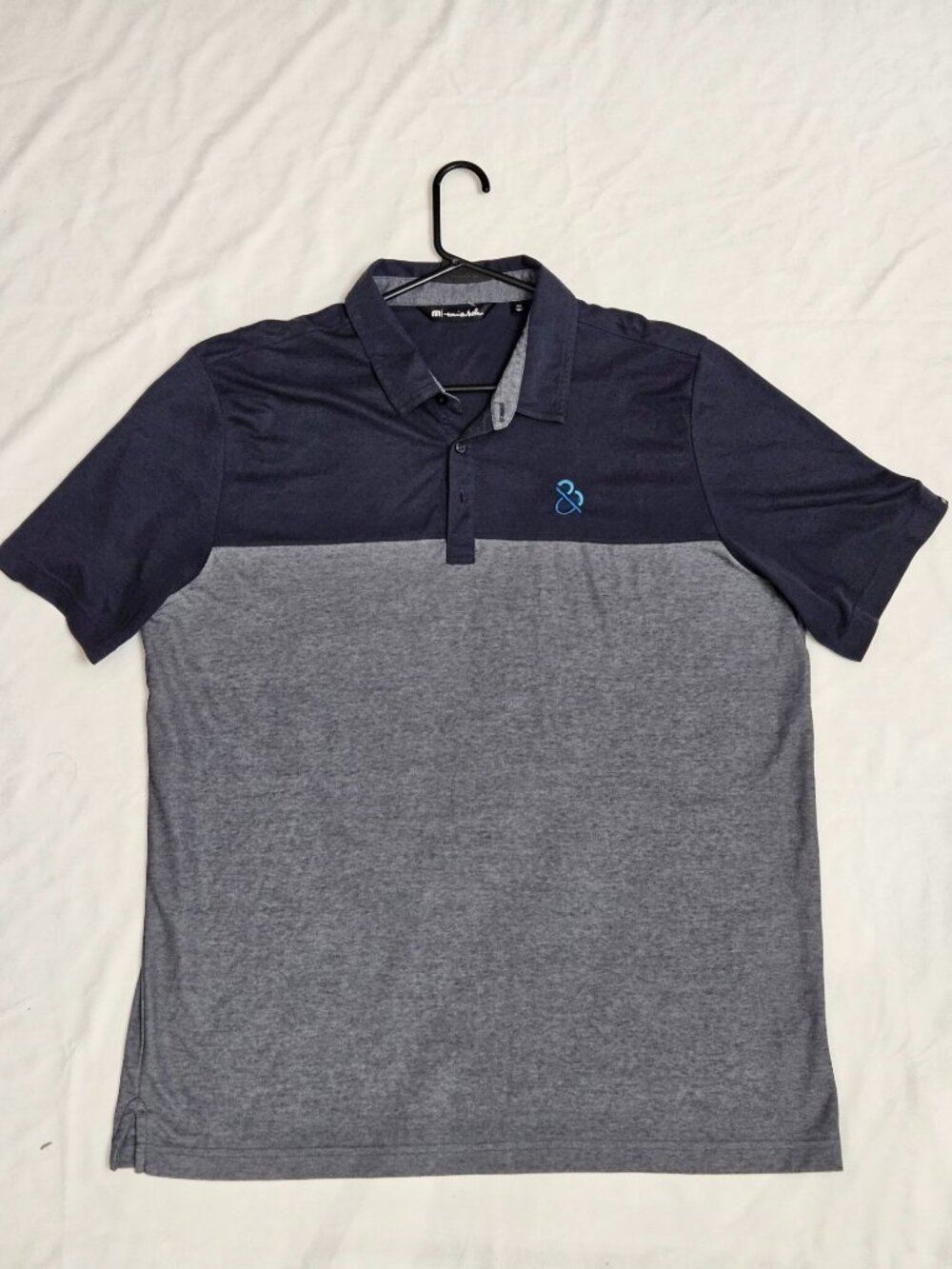 TravisMathew Golfcore Polo Shirt XXL Navy Grey Colorblock corporate sponsor logo